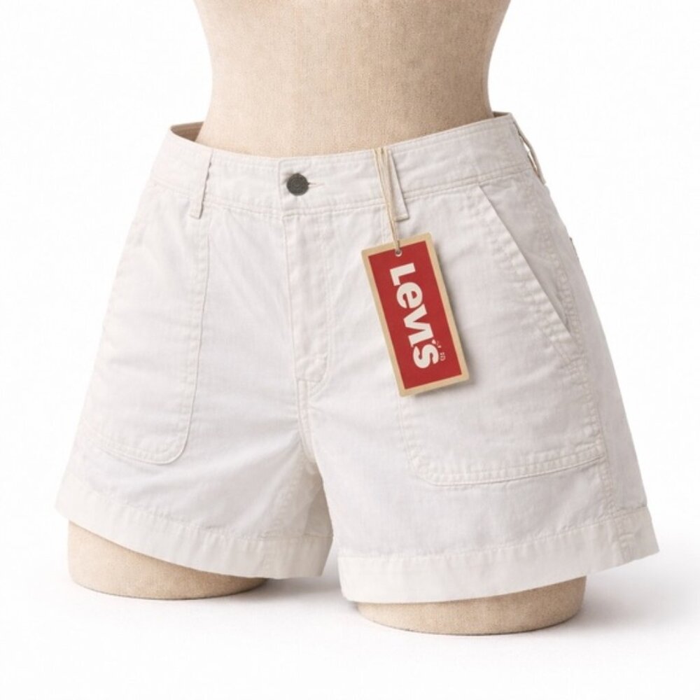 Levi’s White Mid Rise Cotton Shorts NWT Size 10 Summer